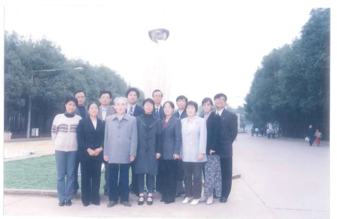 MK体育官网