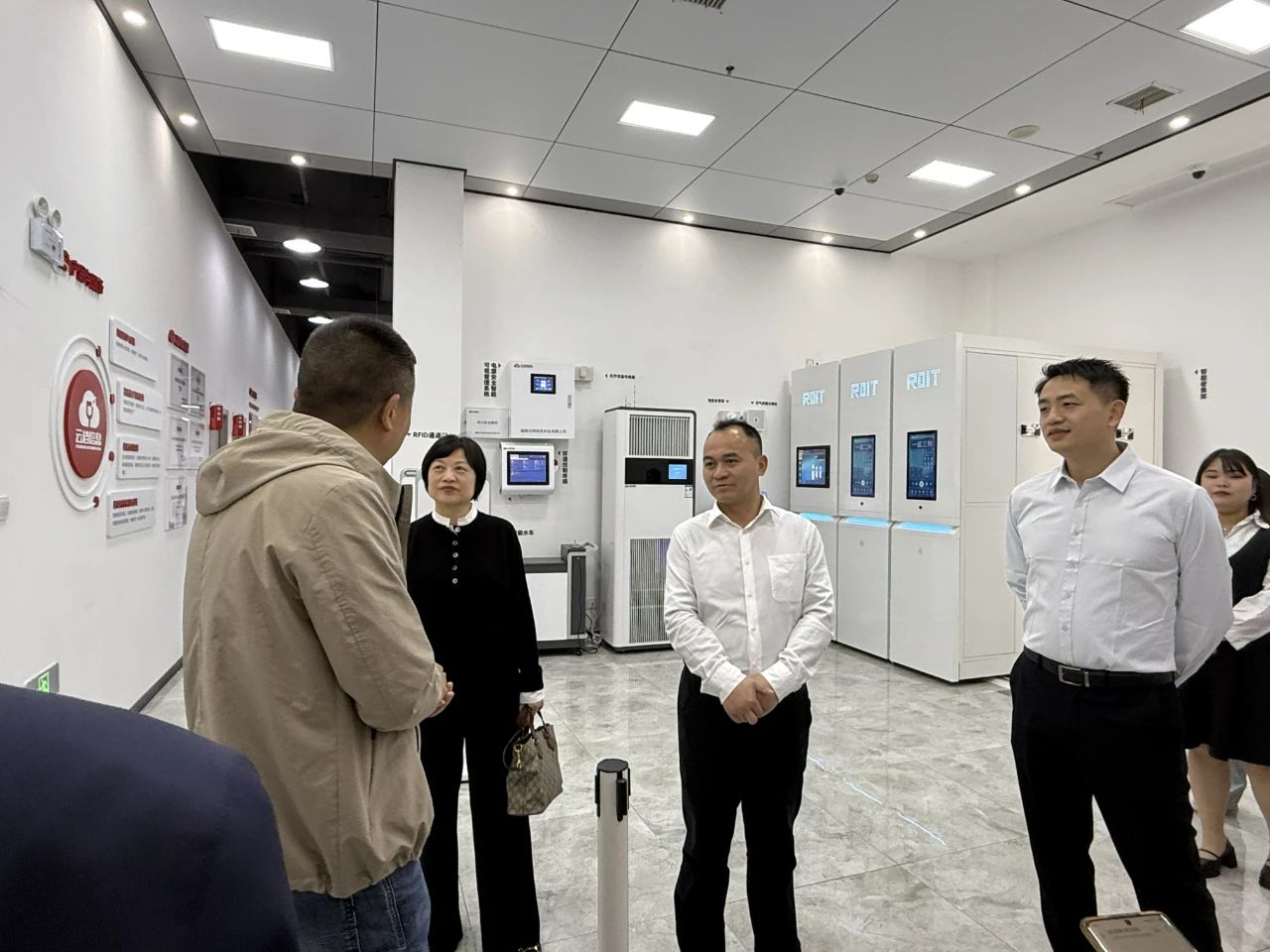 MK体育官网