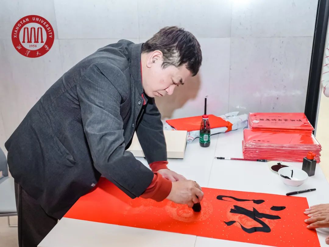 MK体育官网